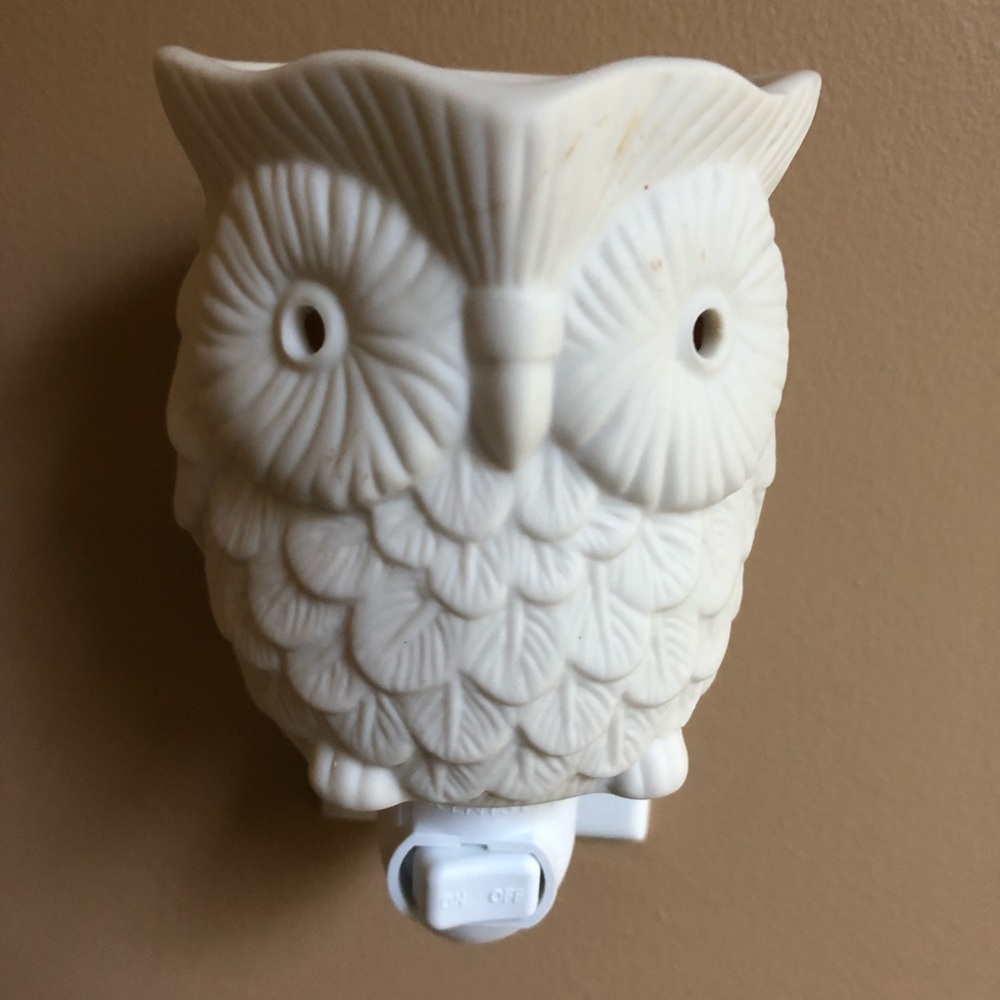 Scentsy Owl Wax Warmer